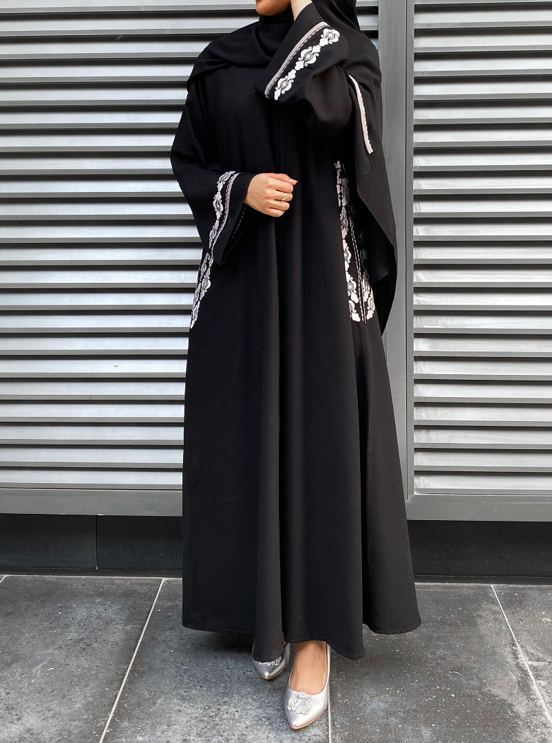 pocket abaya