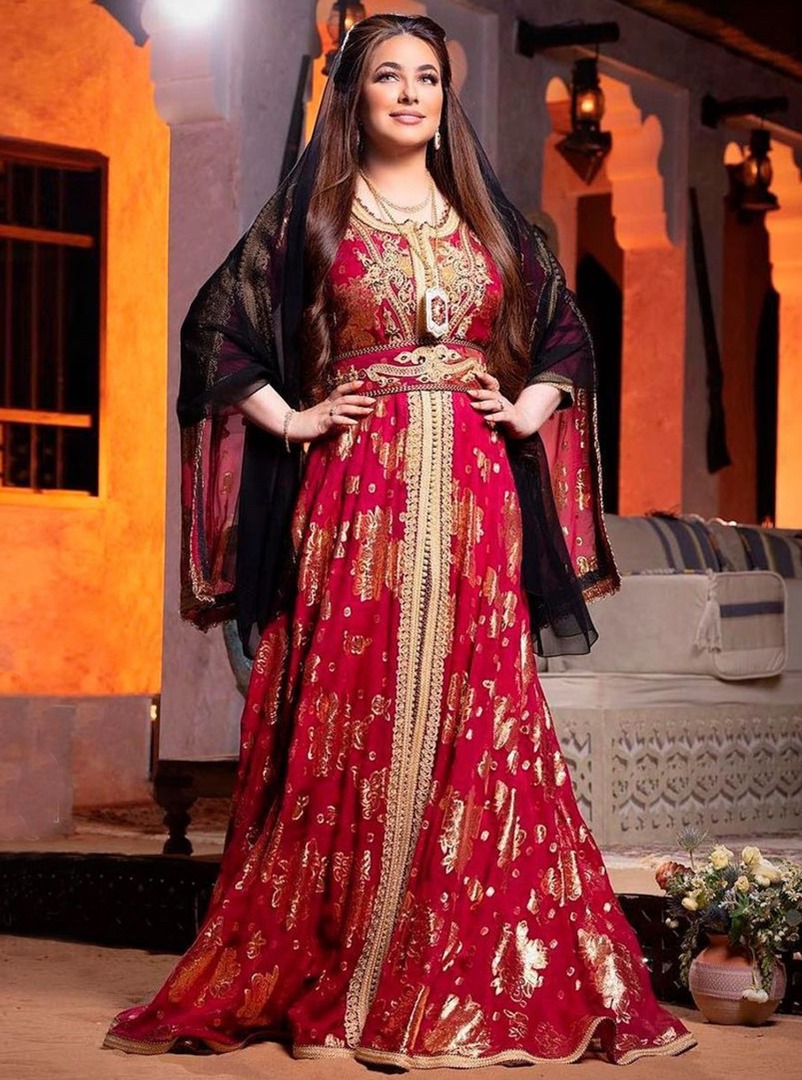can i wear a kaftan to a wedding