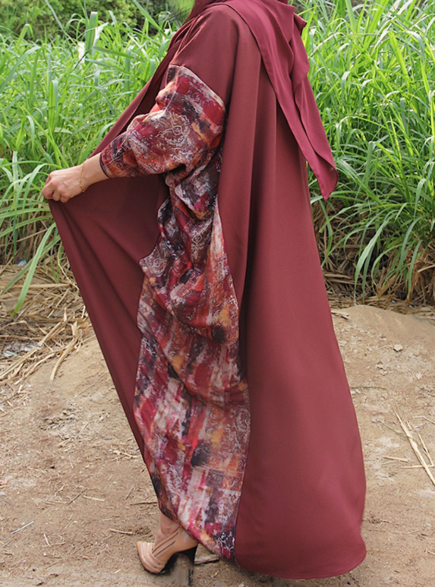 Kashmir Abaya Maroon abaya with abstract-print cashmere side trimmings ...