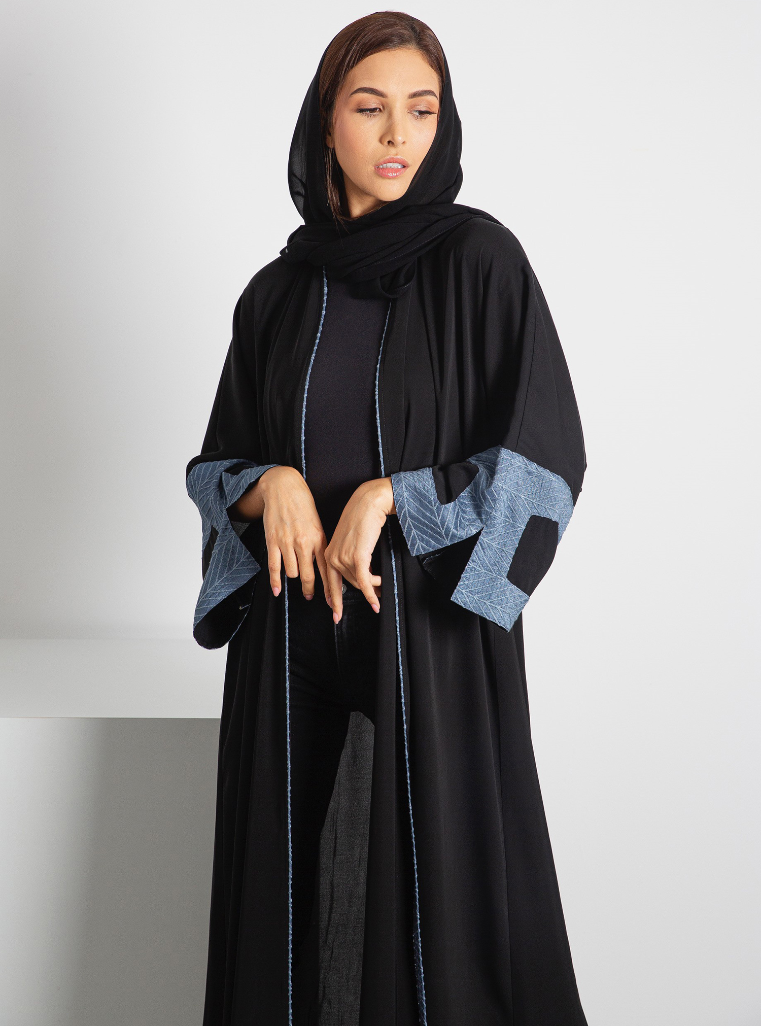 HD099 Abaya Black abaya with raw silk trimming details Abayas from at ...